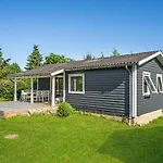Feriehus Awesome In With Kitchen Holbæk