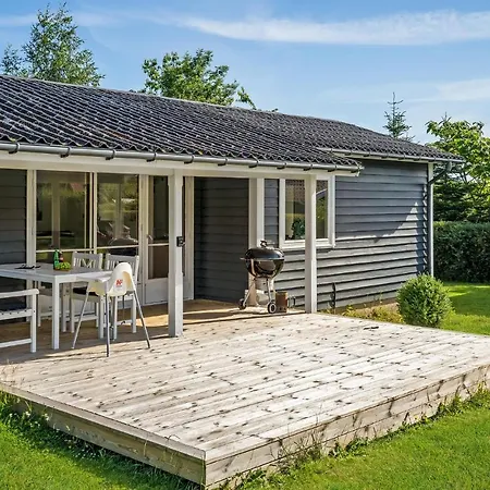 Awesome In With Kitchen Holiday home *