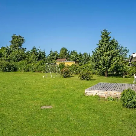 Awesome In With Kitchen 펜션